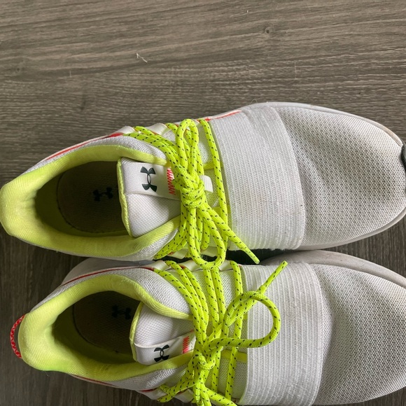Under Armour Shoes - Picture 5 of 10